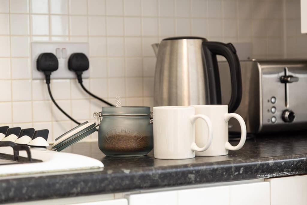 Bristol 2 Bedroom Apartment FREE PARKING Buitenkant foto