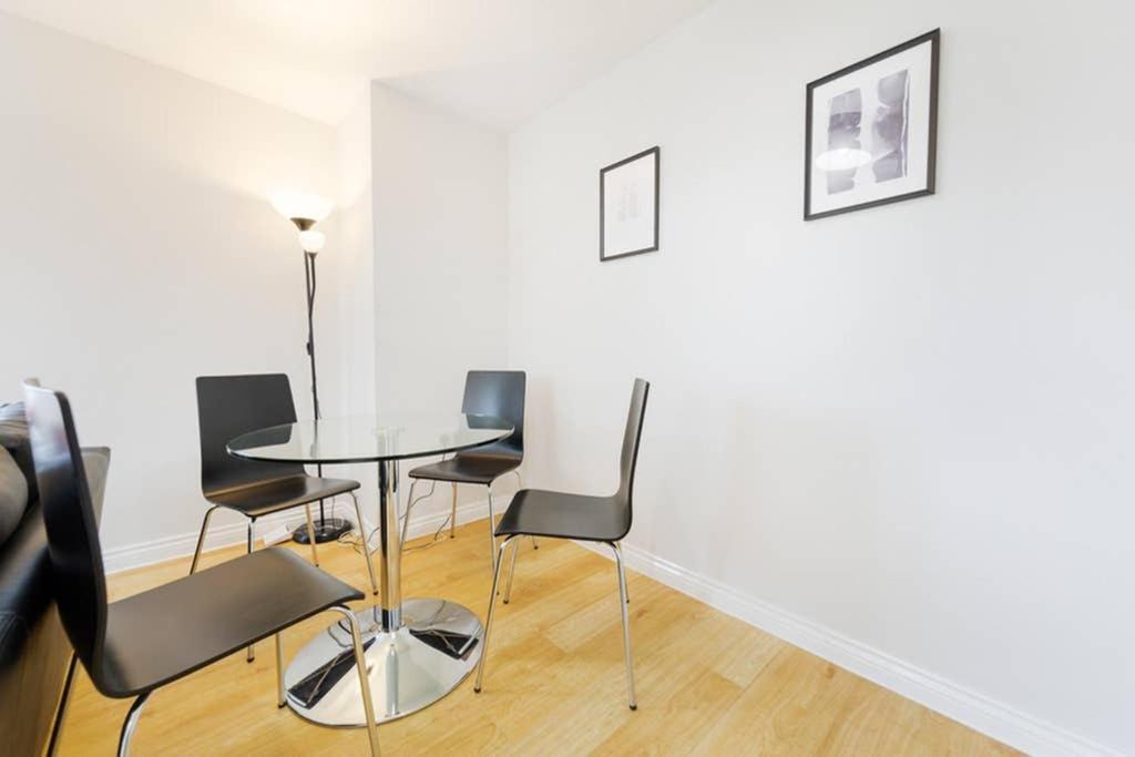 Bristol 2 Bedroom Apartment FREE PARKING Buitenkant foto